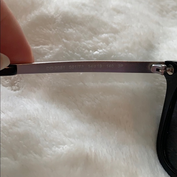 D&G black polarized sunglasses - Picture 4 of 7